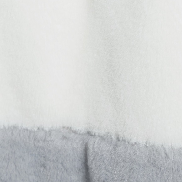 Juniors' Fuzzy Colorblocked Pullover - Picture 3 of 6